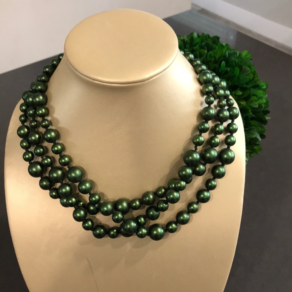 Three strand necklace
